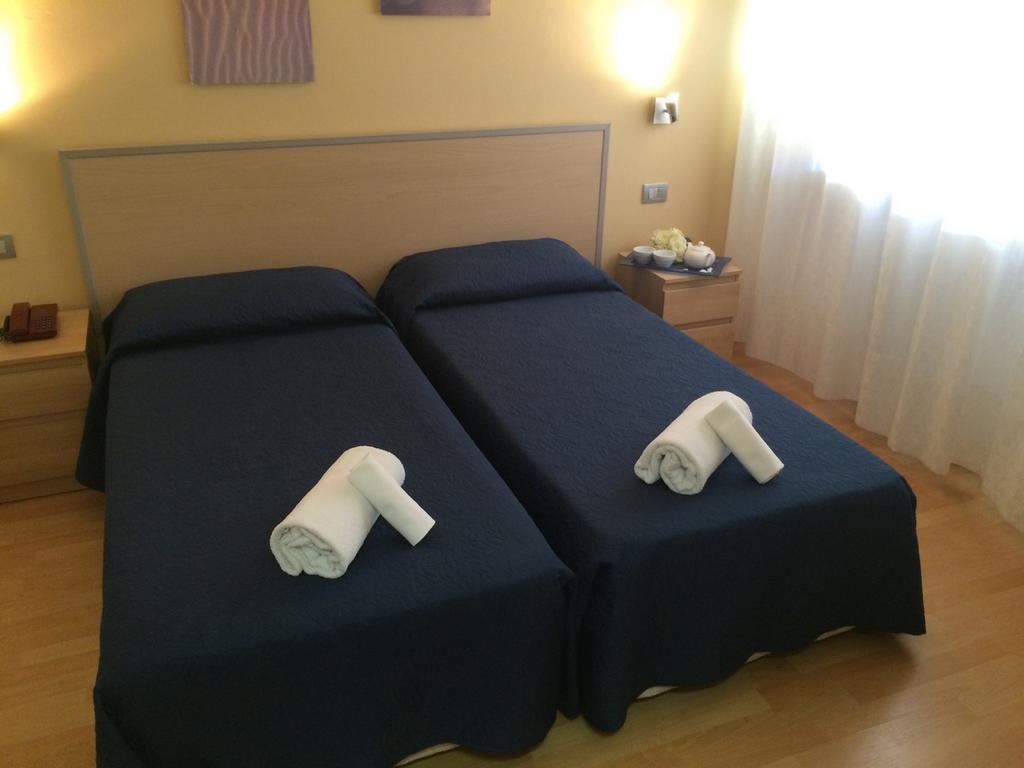 Hotel Butterfly Montecatini Terme Bilik gambar