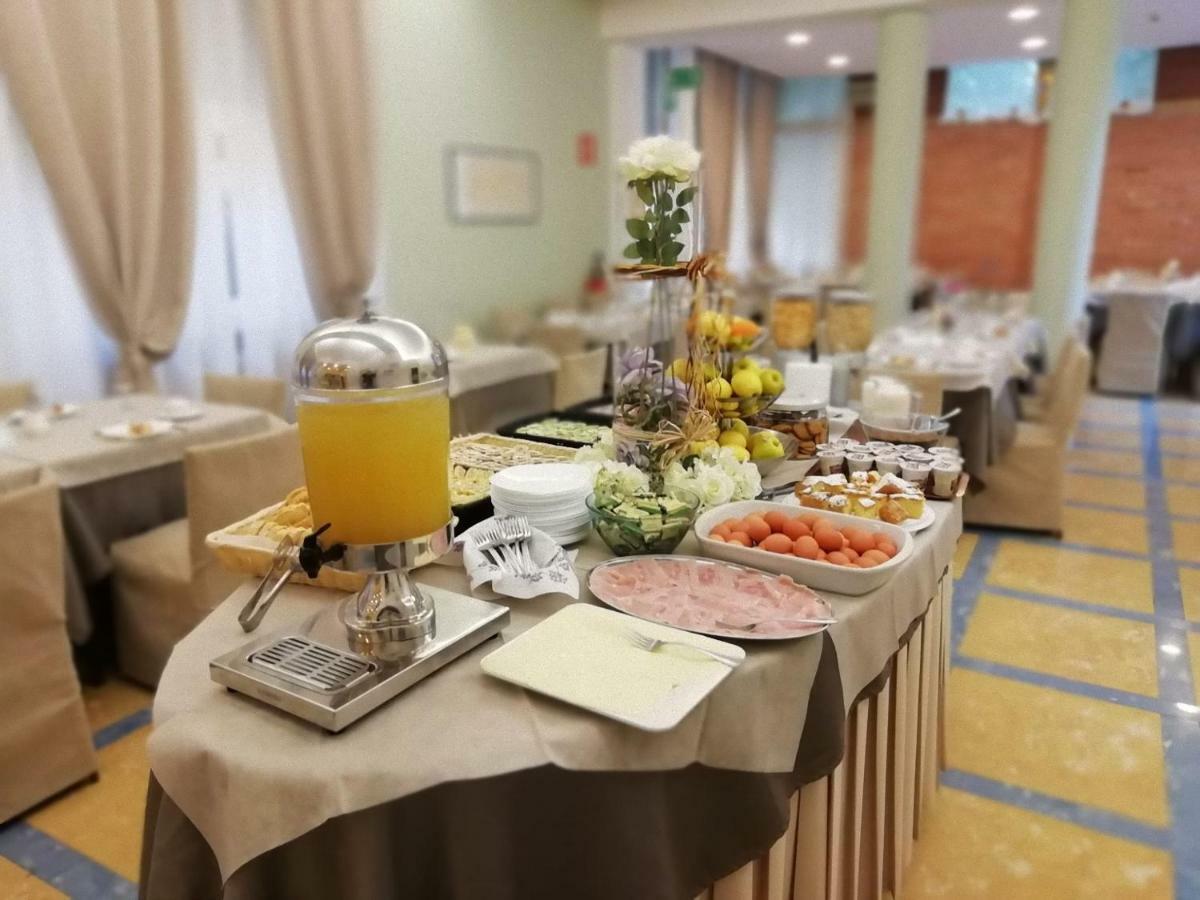 Hotel Butterfly Montecatini Terme Luaran gambar